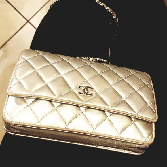 CHANEL Handbags - Chanel silver WOC purse crossbody